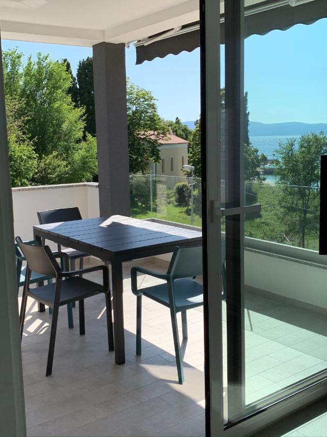 Apartman Polje Njivice Eksteriør billede