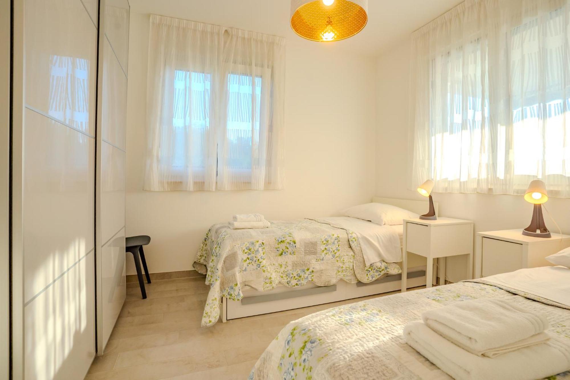 Apartman Polje Njivice Eksteriør billede